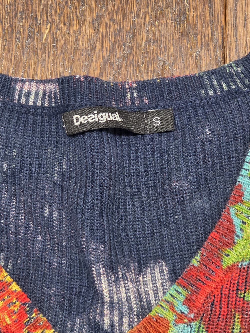 Desigual Navy Sweater with Multicolor Leaf Motif - Picture 4 of 5